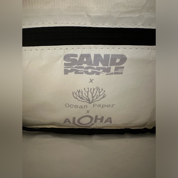 Aloha Collection x Sand People x Ocean Paper collab mini hip pack NEW - Picture 5 of 8